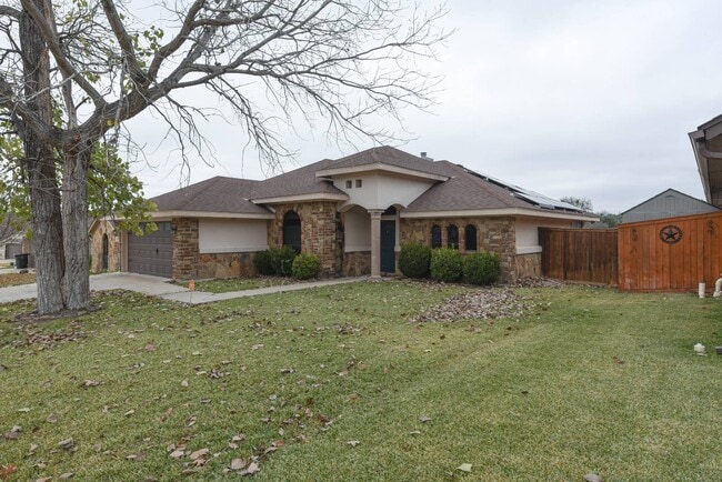 Building Photo - 7100 Almond Dr