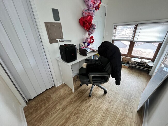 Building Photo - 3707 N Nora Ave