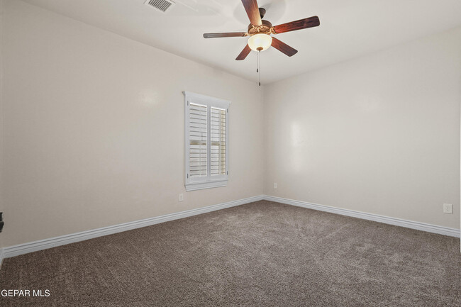 Building Photo - 12333 Desert Dove Ave