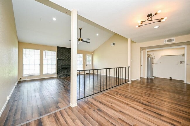Building Photo - 19226 Plantain Dr
