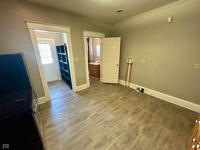 Building Photo - 235 N Oxford St