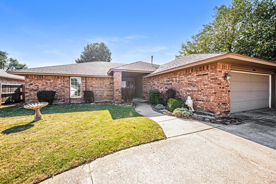 Building Photo - 8117 Turtle Dove Dr