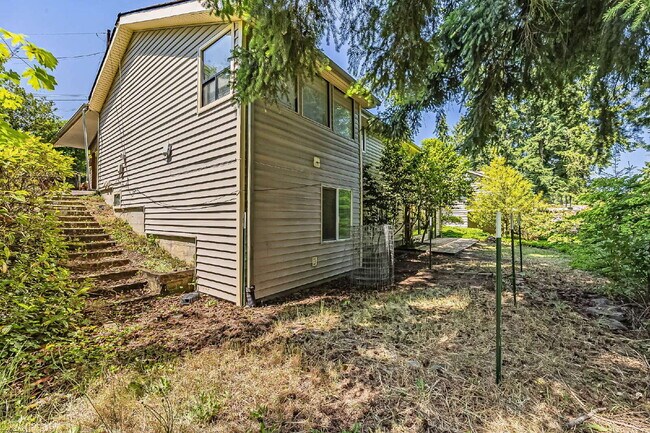 Building Photo - NOT SHOWING THIS PROPERTY AT THIS TIME>  W...
