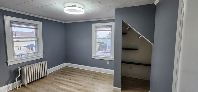 Building Photo - 2701 Magee Pl