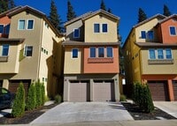 Building Photo - Contemporary Greenhaven Home with Private Backyard & Smart Features