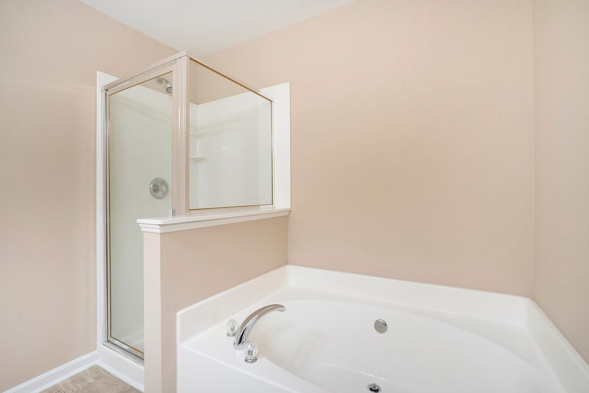 Building Photo - 804 Arbor Gate Ln