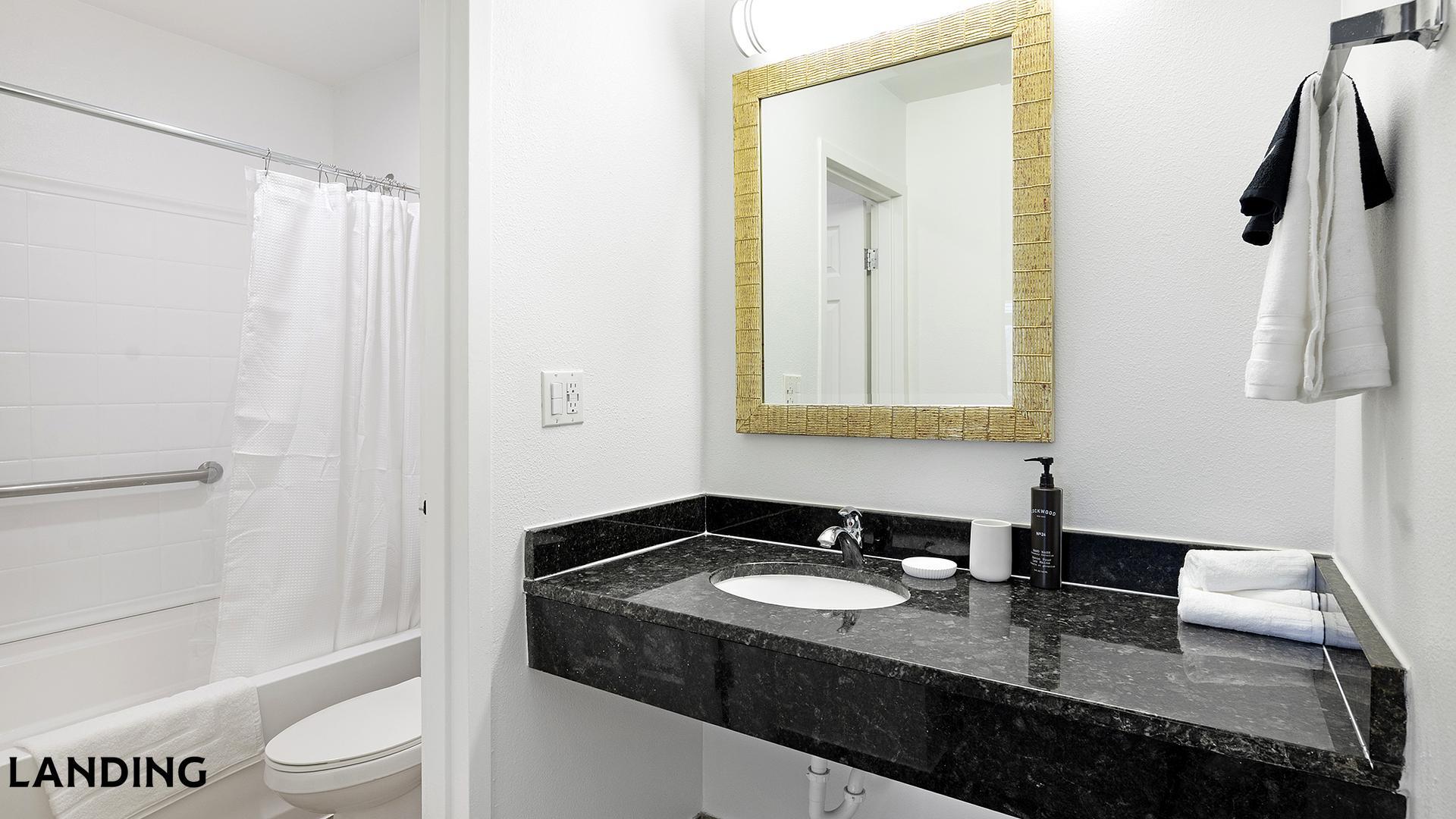 Building Photo - 2851 Maingate Village Cir