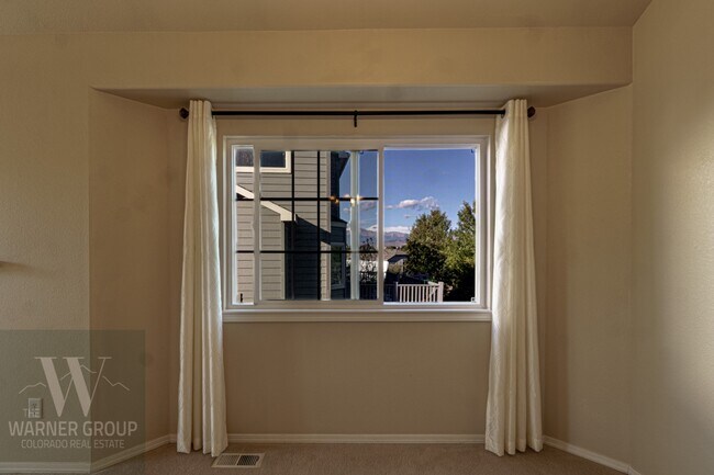 Building Photo - 9631 Stoneglen Dr