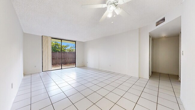 Building Photo - 8301 SW 142nd Ave