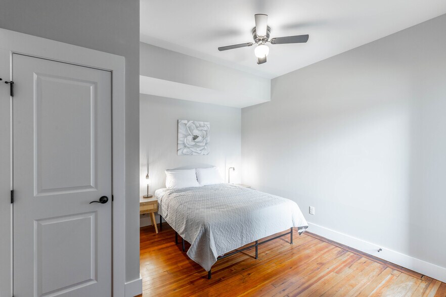 Primary Photo - 1108 McCallie Ave