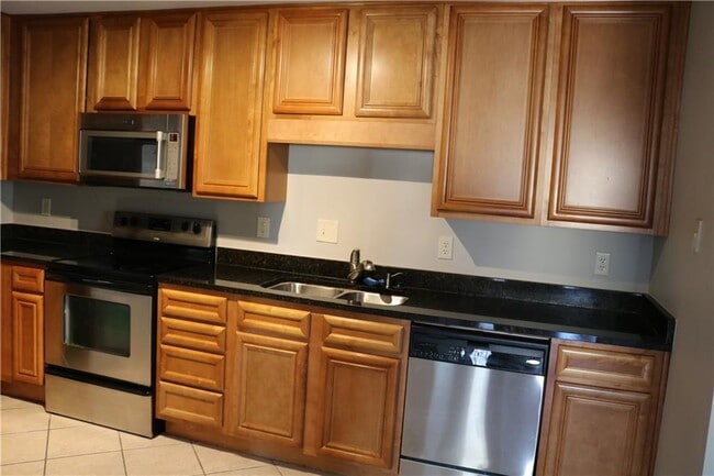 Building Photo - 1468 Briarwood Rd NE