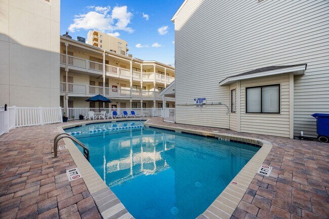 Building Photo - All Inclusive Seasonal Rental Available October 1st, 2025-March 31st 2026!