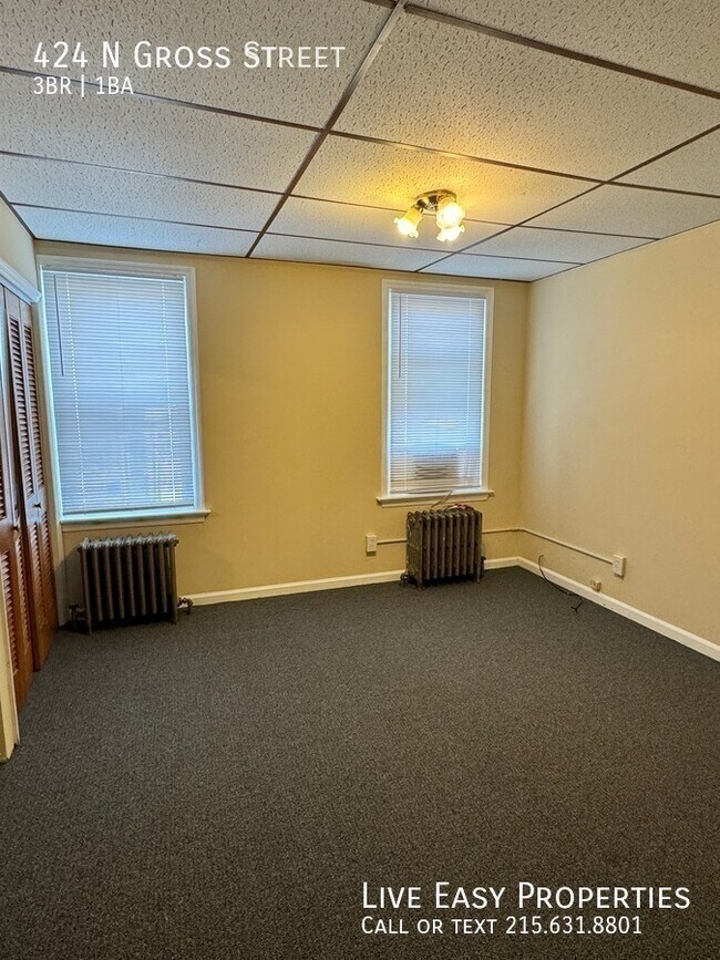 Building Photo - 424 N Gross St