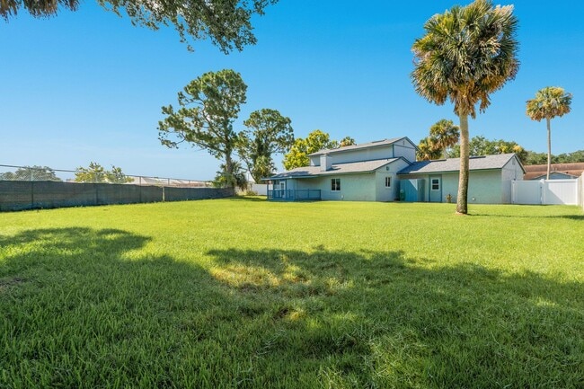 Building Photo - Beautifully upgraded two-story rental home...