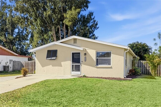 Building Photo - 5320 Moeller Ave