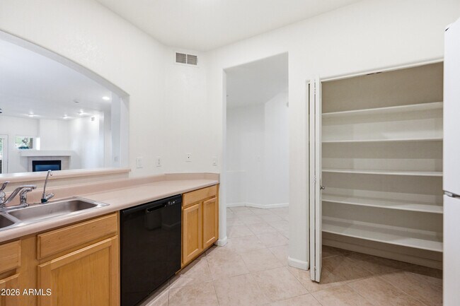 Building Photo - 7021 E Earll Dr