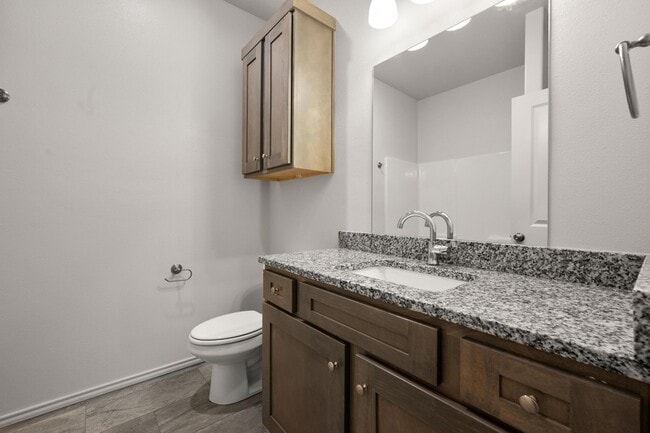 Building Photo - 1122 N 7th St