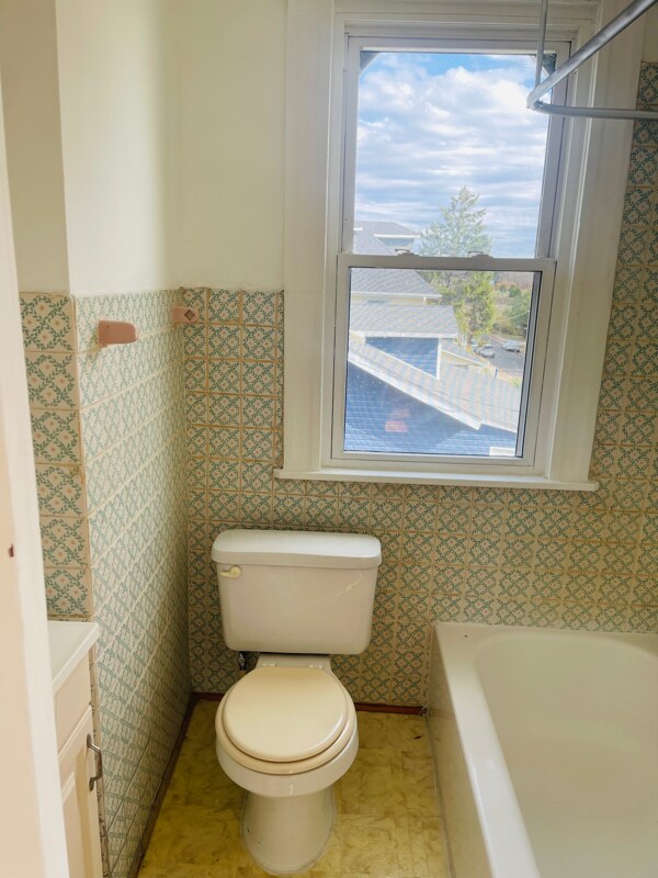 Building Photo - 3712 Parkside Dr