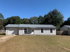 Building Photo - 6113 Magnolia Ln N