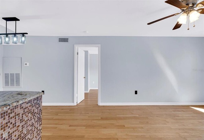 Building Photo - 3008 Parkway Blvd