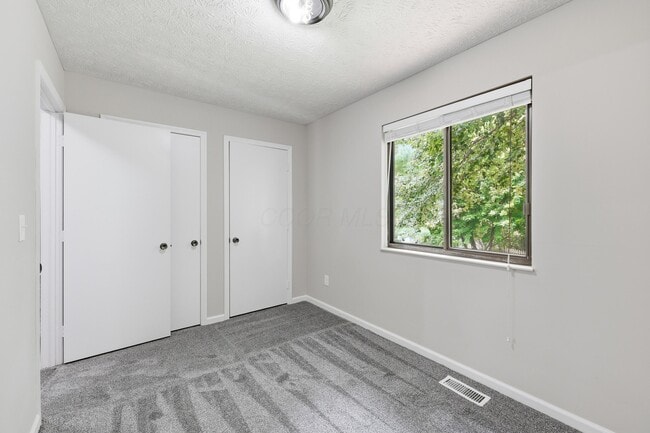 Building Photo - 205 Brownsfell Dr