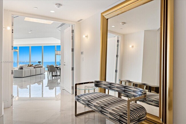Building Photo - 17975 Collins Ave