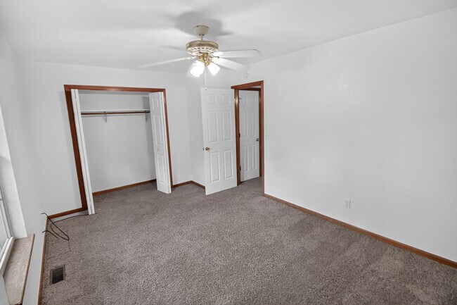 Building Photo - 5342 Godas Cir