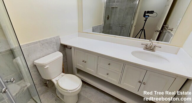 Building Photo - 320 Hammond Pond Pkwy