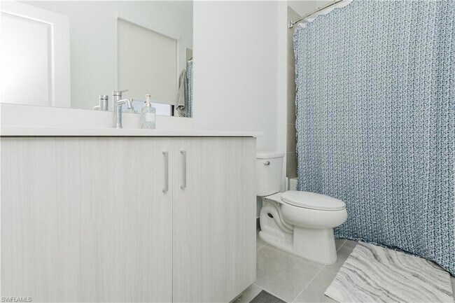 Building Photo - 5875 Cassidy Ln