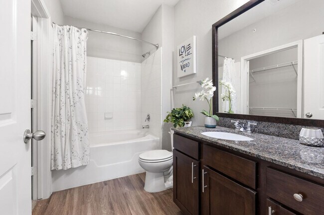 Building Photo - 5511 Pecan Spgs Rd