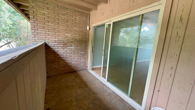 Building Photo - 3809 N Braeswood Blvd