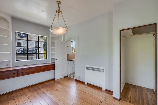 Building Photo - 2338 Channing Way