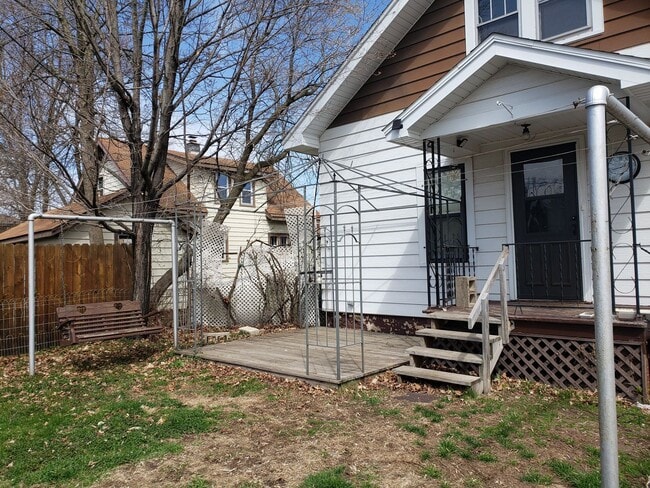 Building Photo - 3 bed 1.5 bath single family home in Wausau