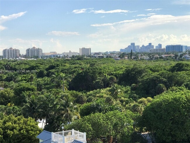 Building Photo - 1901 N Ocean Blvd