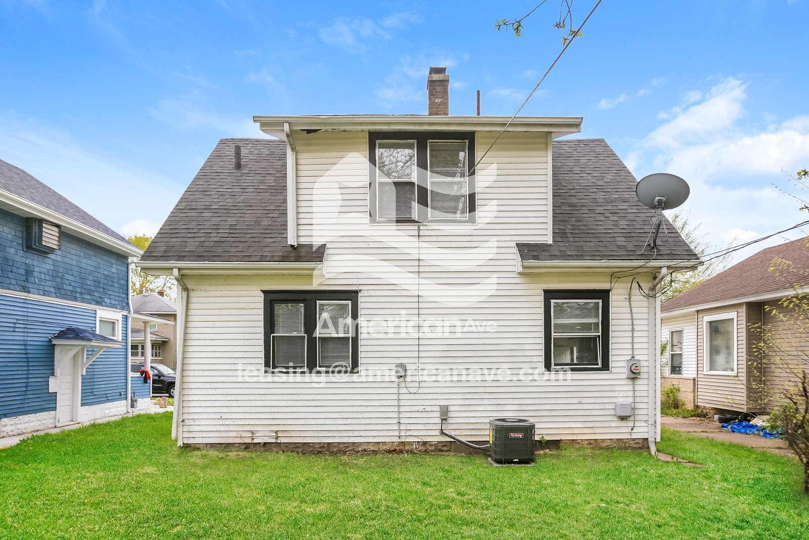 Building Photo - 909 E Bowman St