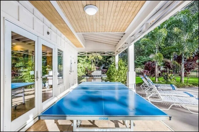 Building Photo - Furnished home on Palma Sola Bay