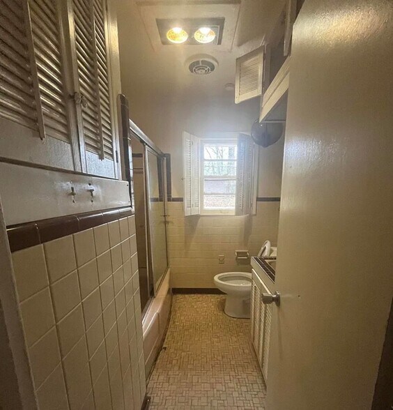 Building Photo - 3129 Adrienne Dr