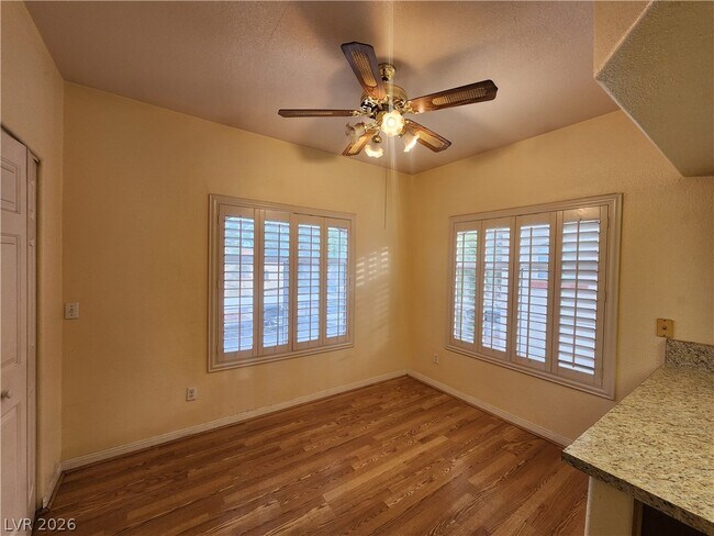 Building Photo - 509 Indian Bluff St