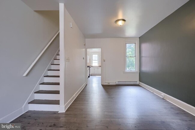 Building Photo - 464 Lafayette St