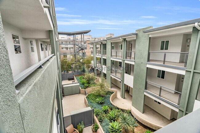 Building Photo - 13045 Pacific Promenade