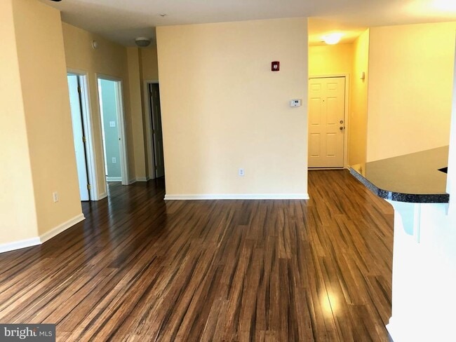 Building Photo - 4302 Fullerton Ct