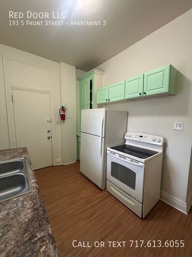 Building Photo - 193 S Front St