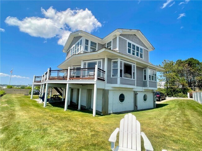 Building Photo - 83 Shore Dr