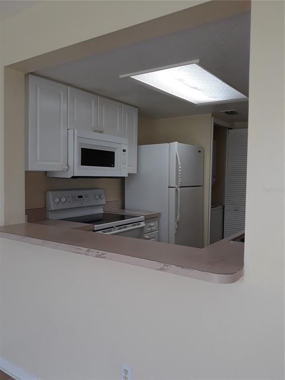 Building Photo - 251 Caribbean Dr