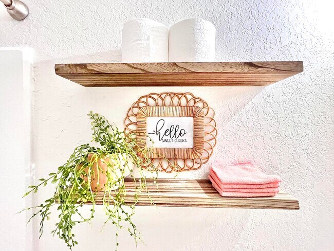 Building Photo - 9047 Twincreek Farm