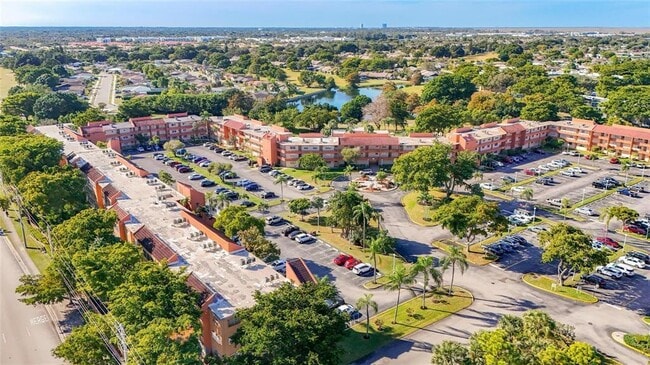 Building Photo - 8810 W McNab Rd