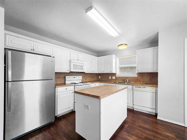 Building Photo - 4561 Wheatland Dr