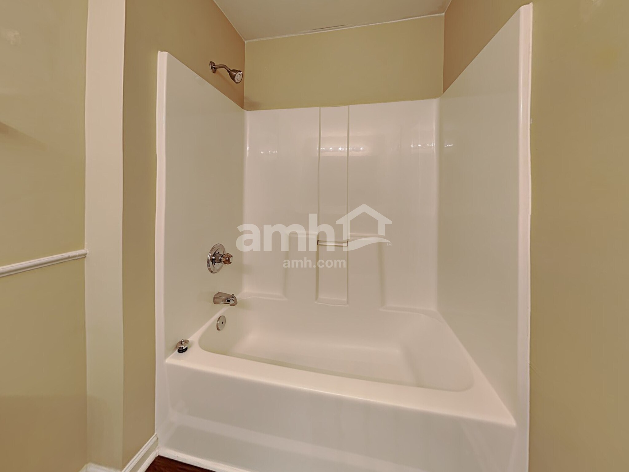 Building Photo - 430 Old Wood Ln