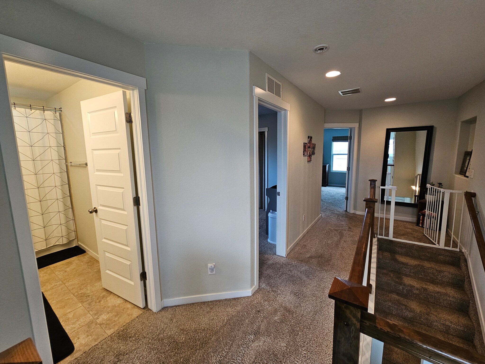 Building Photo - 1350 Alveston St