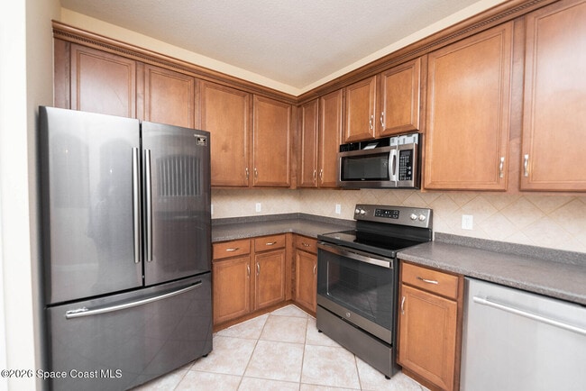 Building Photo - 1921 Muirfield Way SE